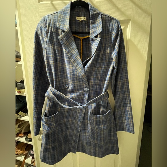 Moon River Plaid Trench Coat - Picture 3 of 5